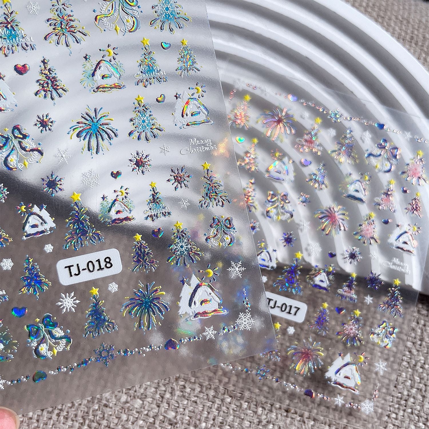 Christmas colorful hut nail art sticker 5D relief three-dimensional Christmas atmosphere nail sticker jewelry TJ model