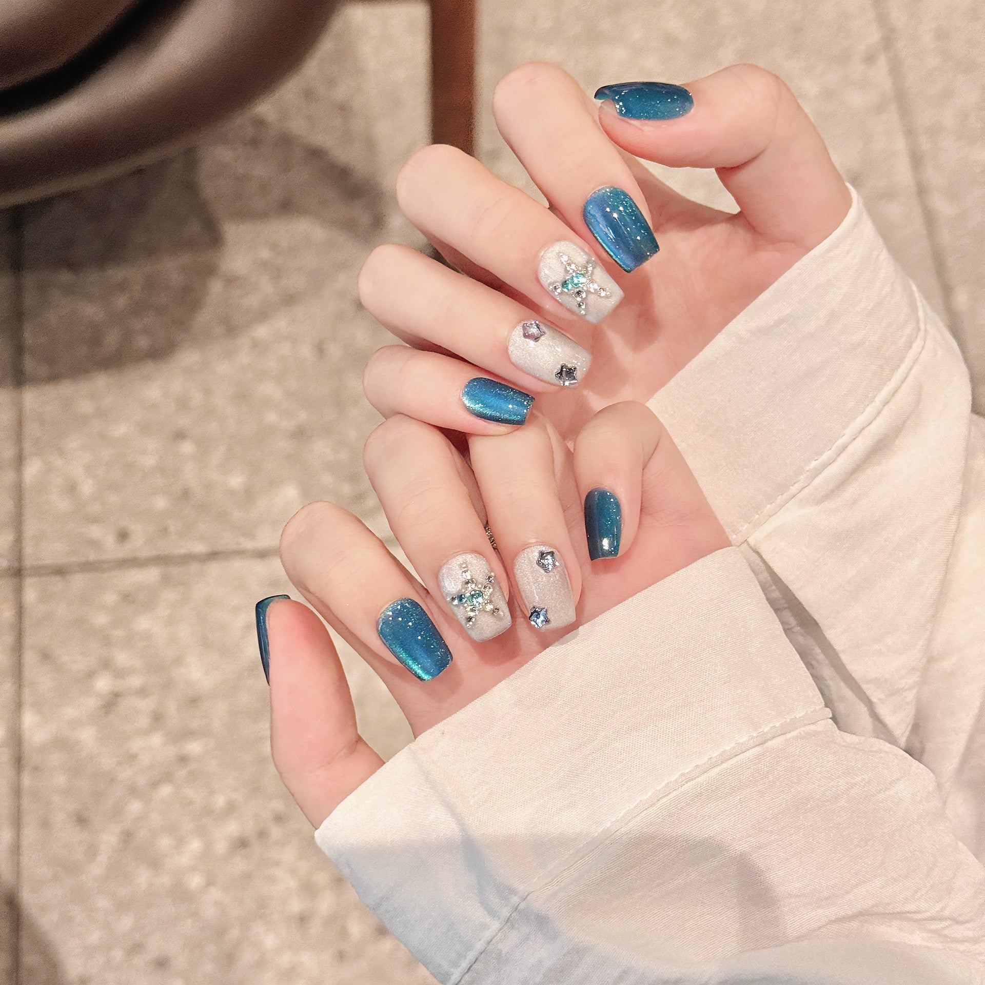 365nails: "Aqua Star" – 아이시 블루 캣아이 수제 스퀘어형 네일
