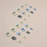 Esquema de cores de rosto sorridente de urso com linhas fofas e simples, manicure fofa para crianças ｜365nails