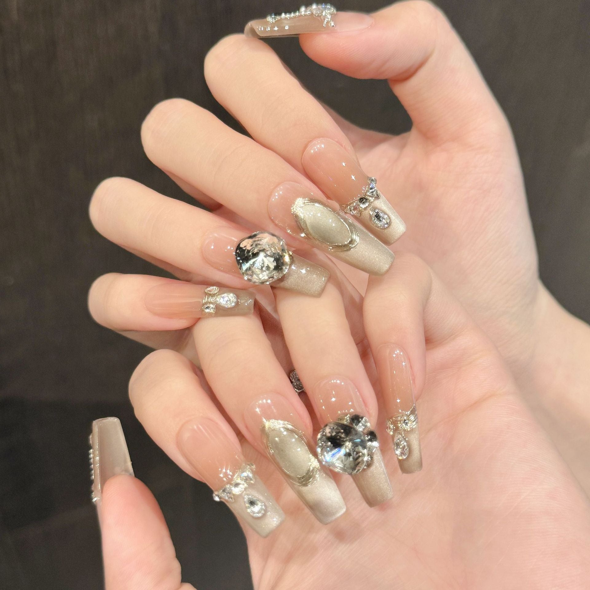 365nails: "Elegant Awakening" – 3D Crystal & Cat Eye Stiletto Nails
