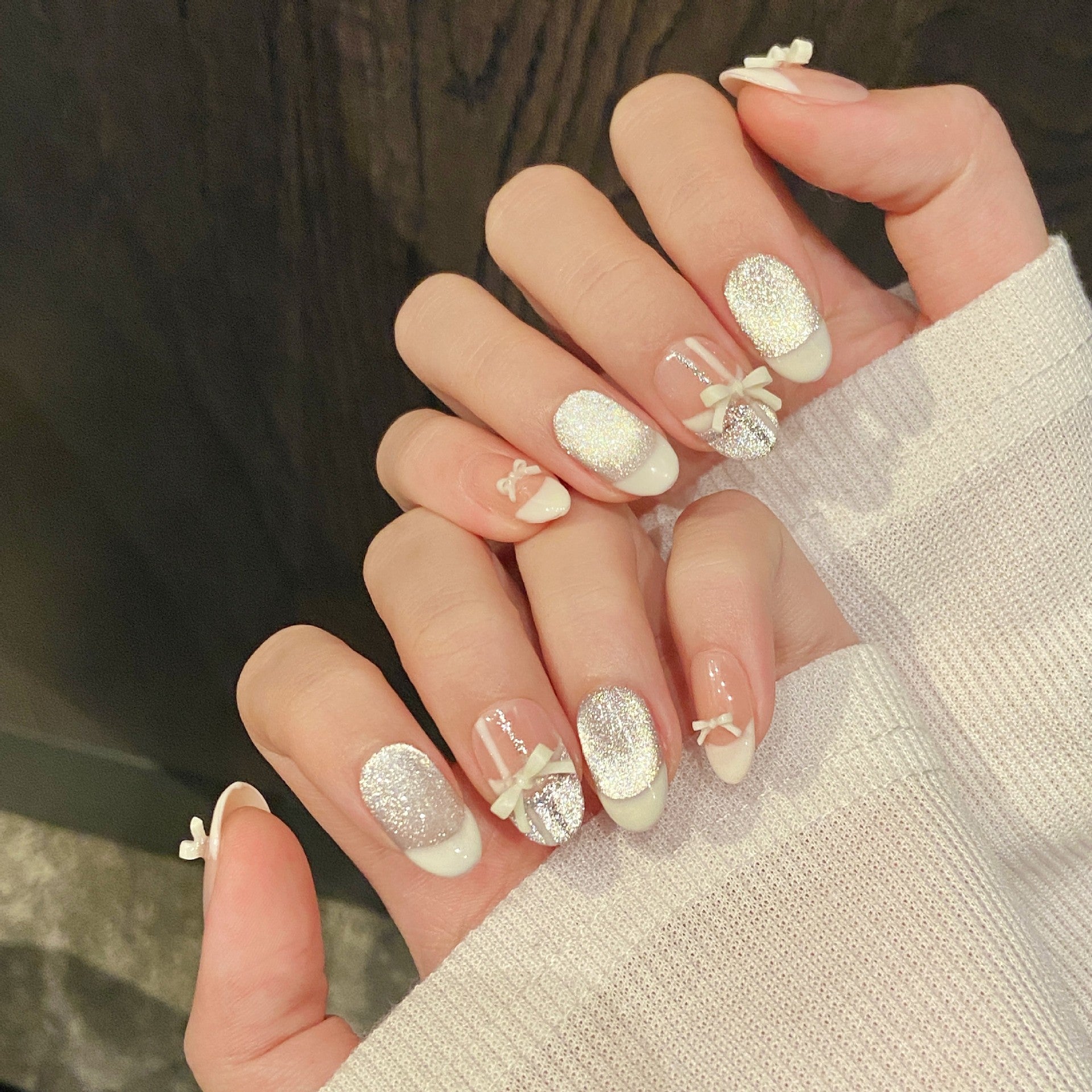 365nails: "Ballet Ribbon" – Laço 3D, Ponta Francesa e Glitter Prateado Unhas Coffin Feitas à Mão