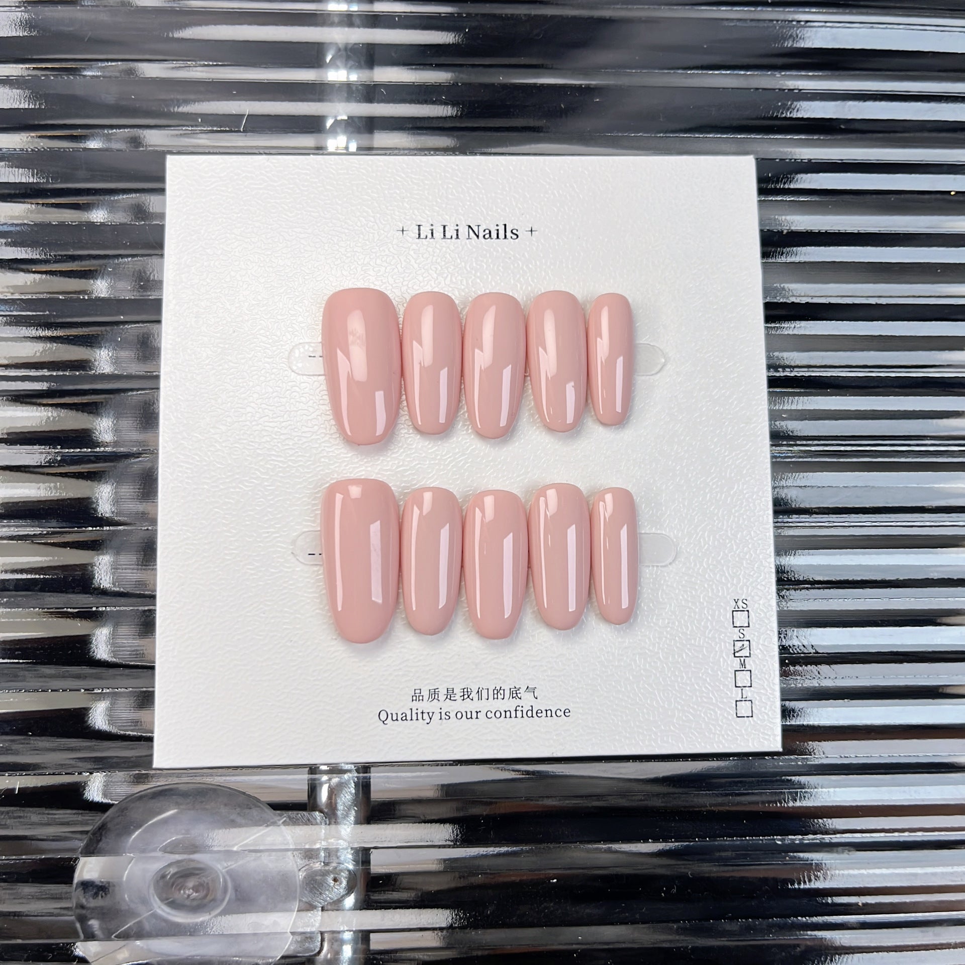 The Essential Solids | Medium Oval ｜Handmade Press-on Nails