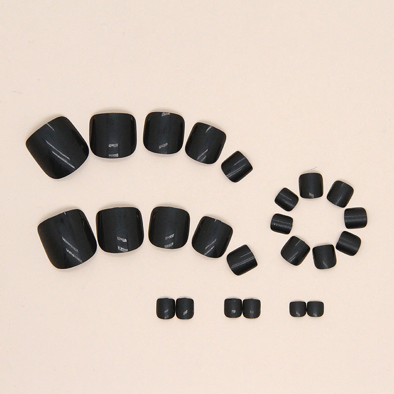 White, cool and elegant, black oily and shiny, fake nails, Press-on toenails models, press-on nails, Spice Girl  nail art, special for Press-on toenails nails.｜365nails
