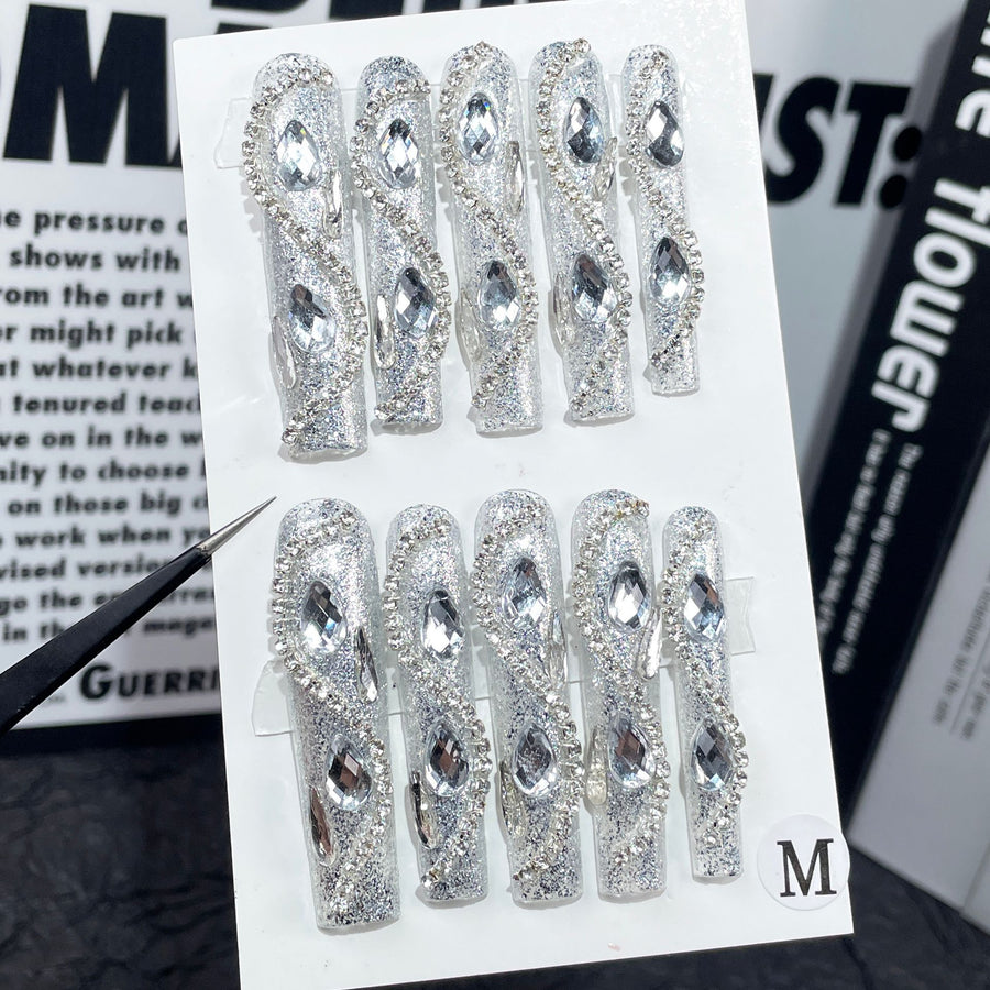 Unhas Diamond Sparkle com Brilho de Cristal Total