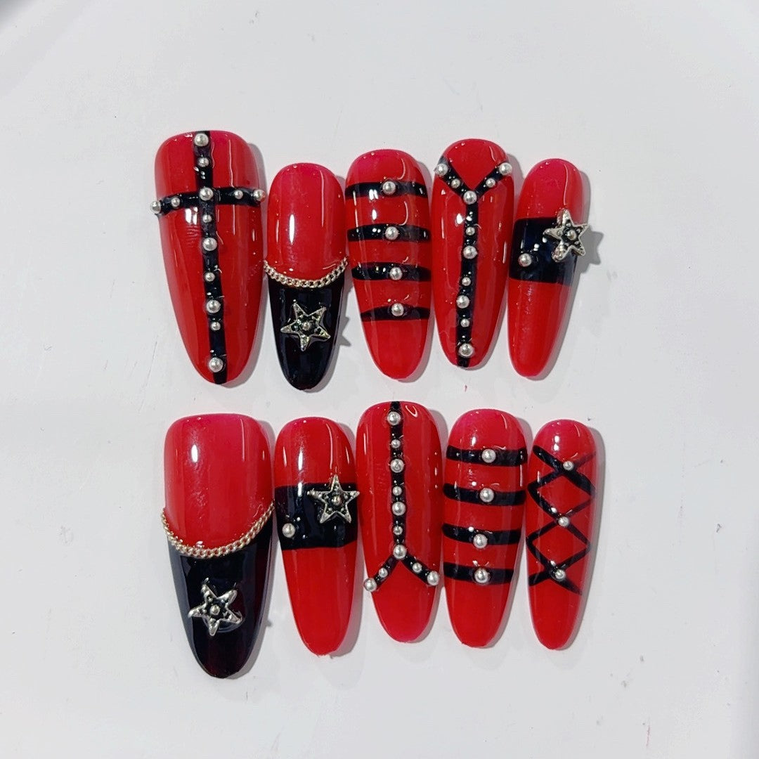 365nails - 哥德暗夜：緋紅羈絆 — 杏仁形 手工製 鉚釘裝飾 穿戴甲