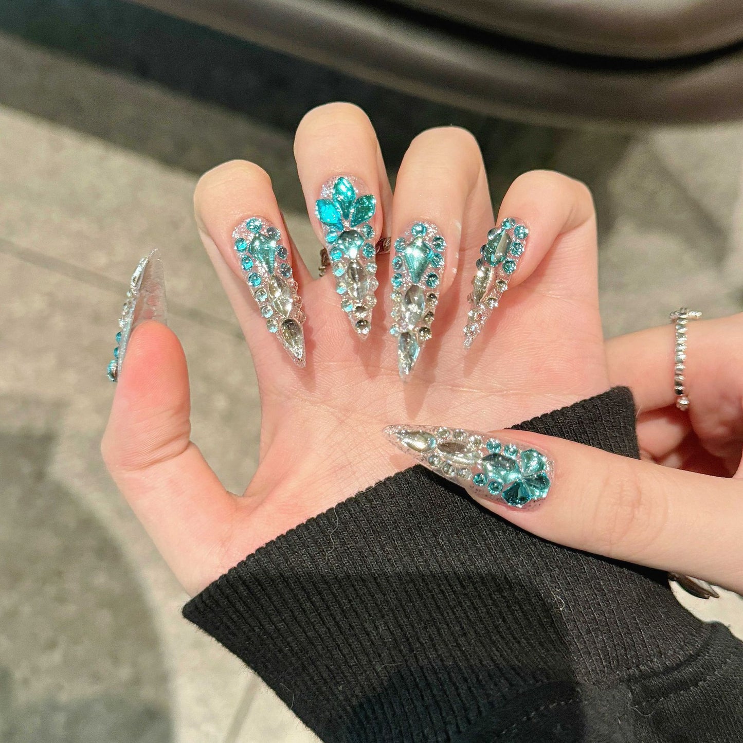 Light luxury full of diamonds and flash blue seabed pure handmade nails | 365nails