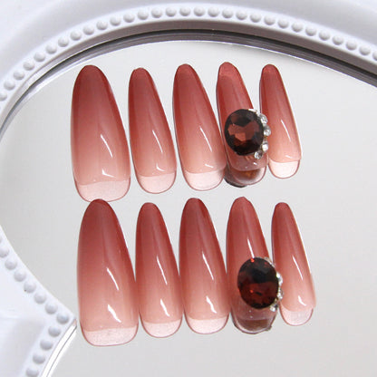 Nail Tips  prefabricated red pigeon eggs, sparkling diamonds, extravagant and white, and 30 long diamond manicure pieces.｜365nails