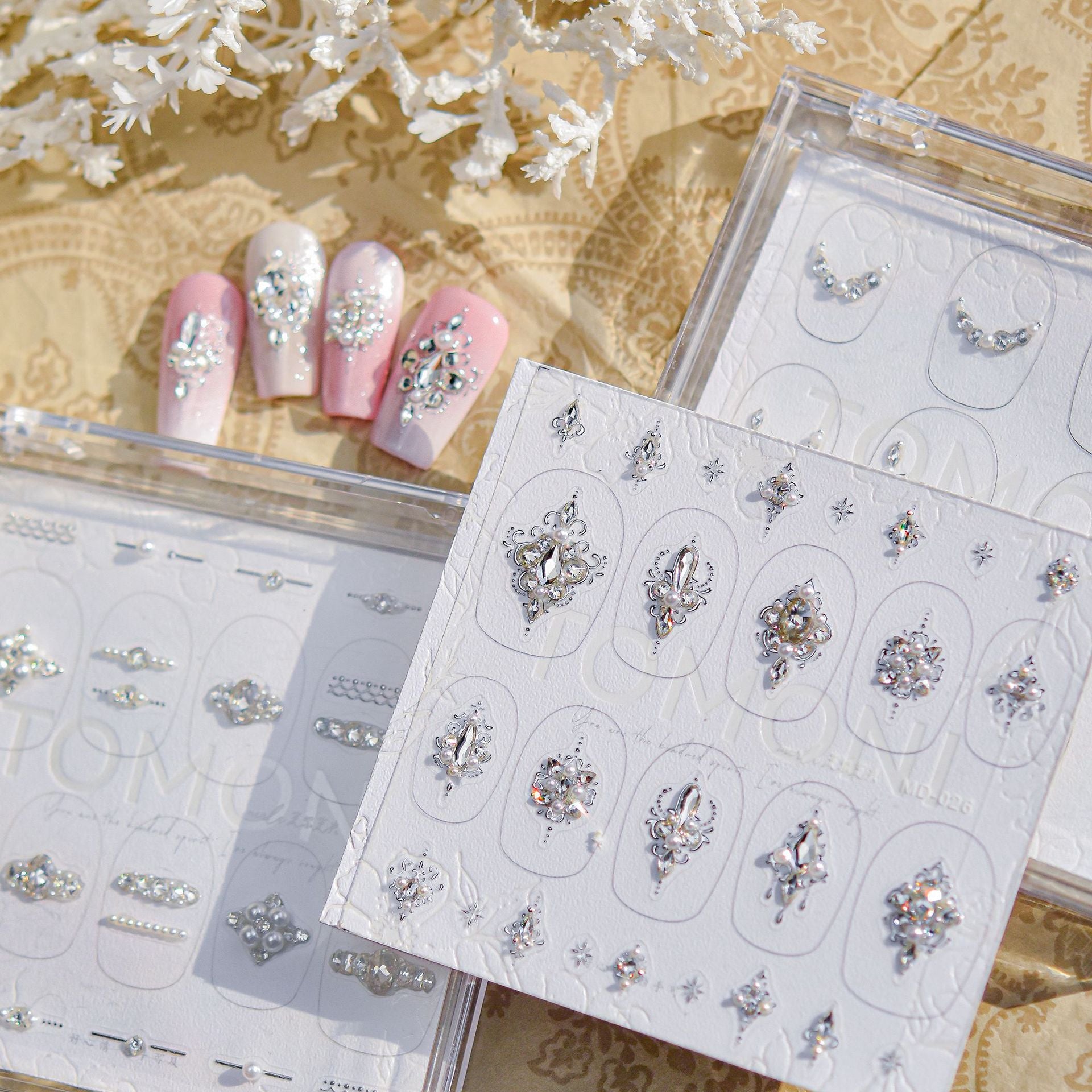 Sparkling Crystal Chain – Luxury Bridal Nail Art Charm Set