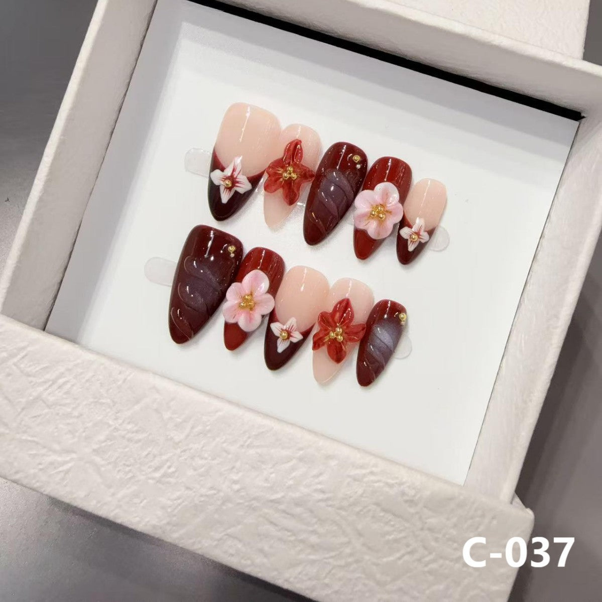 365nails：「絲絨綻放」— 3D 立體花卉 手工製 尖形 穿戴甲