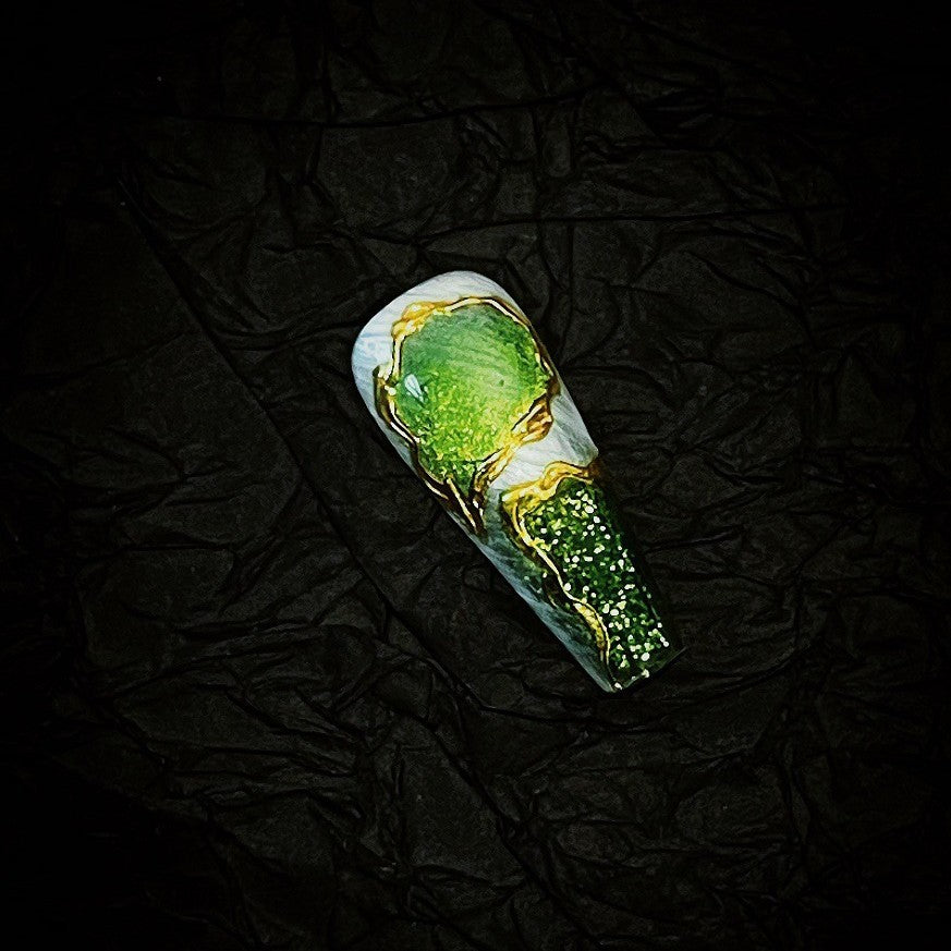 [Baguio] Glue golden magic mirror powder hook edge temperament green cat's eye ten fingers quicksand flow press on nail