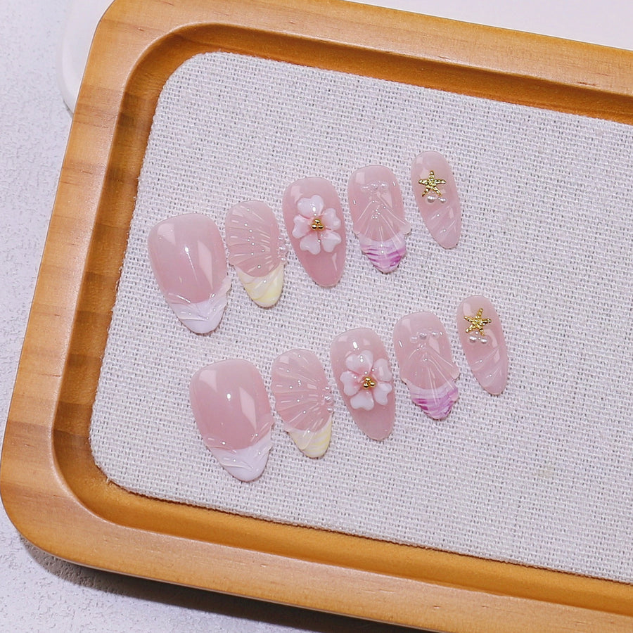 365nails-Ocean Whisper: "Shell & Starfish" – Medium Almond Handmade Nails