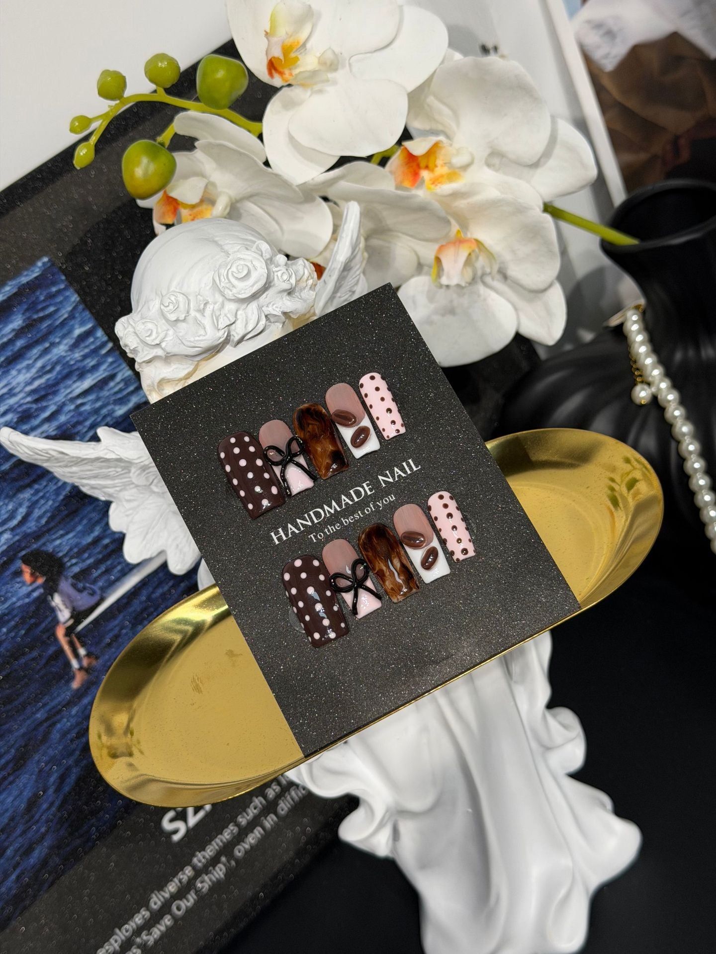 365nails: "Retro Chic" – 3D Bow Handmade Almond Nails
