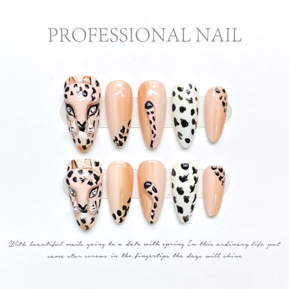 Uñas hechas a mano, pintadas a mano, con efecto leopardo tridimensional, estilo Maillard, manicura con estampado de leopardo | 365nails