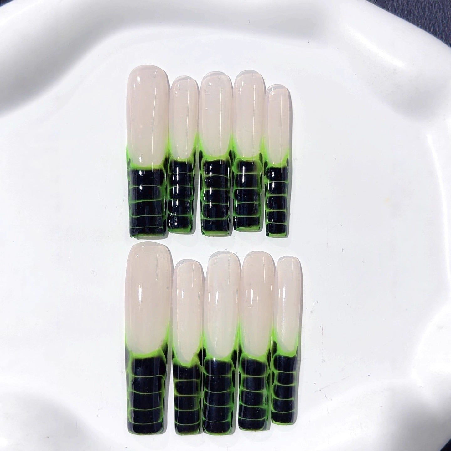 Neon Green Black Graphic Gradient Press On Nails