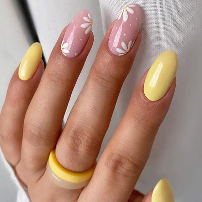 Nude flower simple Press on nails short almond nail piece pink Internet celebrity ins wind manicure fake nail wholesale｜365nails