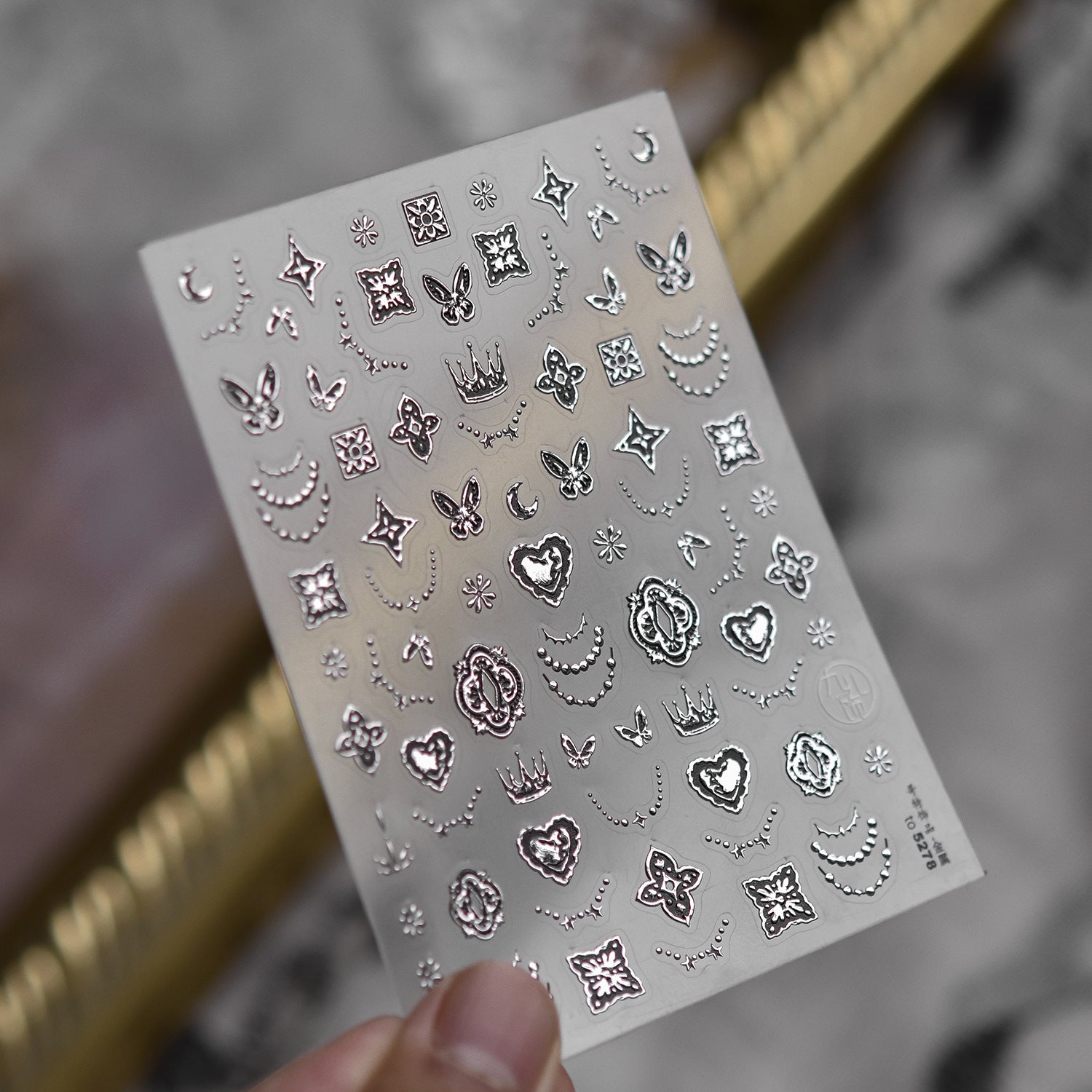 Gothic Cross Silver – Vintage Punk Nail Art Stickers