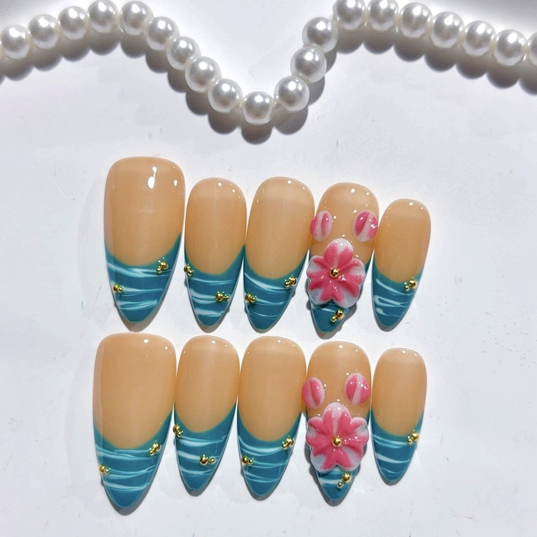 365nails - 海灘波紋：「青綠波浪與花卉」— 長款杏仁形手工製穿戴甲