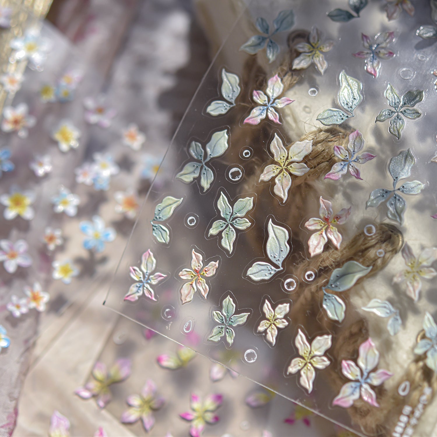 365nails: "Pastel Watercolor Lily" –Nail Art Stickers