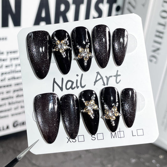 Handmade press on nails Autumn and Winter Sweet and Cool Spice Girl  Black Light Chasing Cat Star  Almond Nail｜365nails