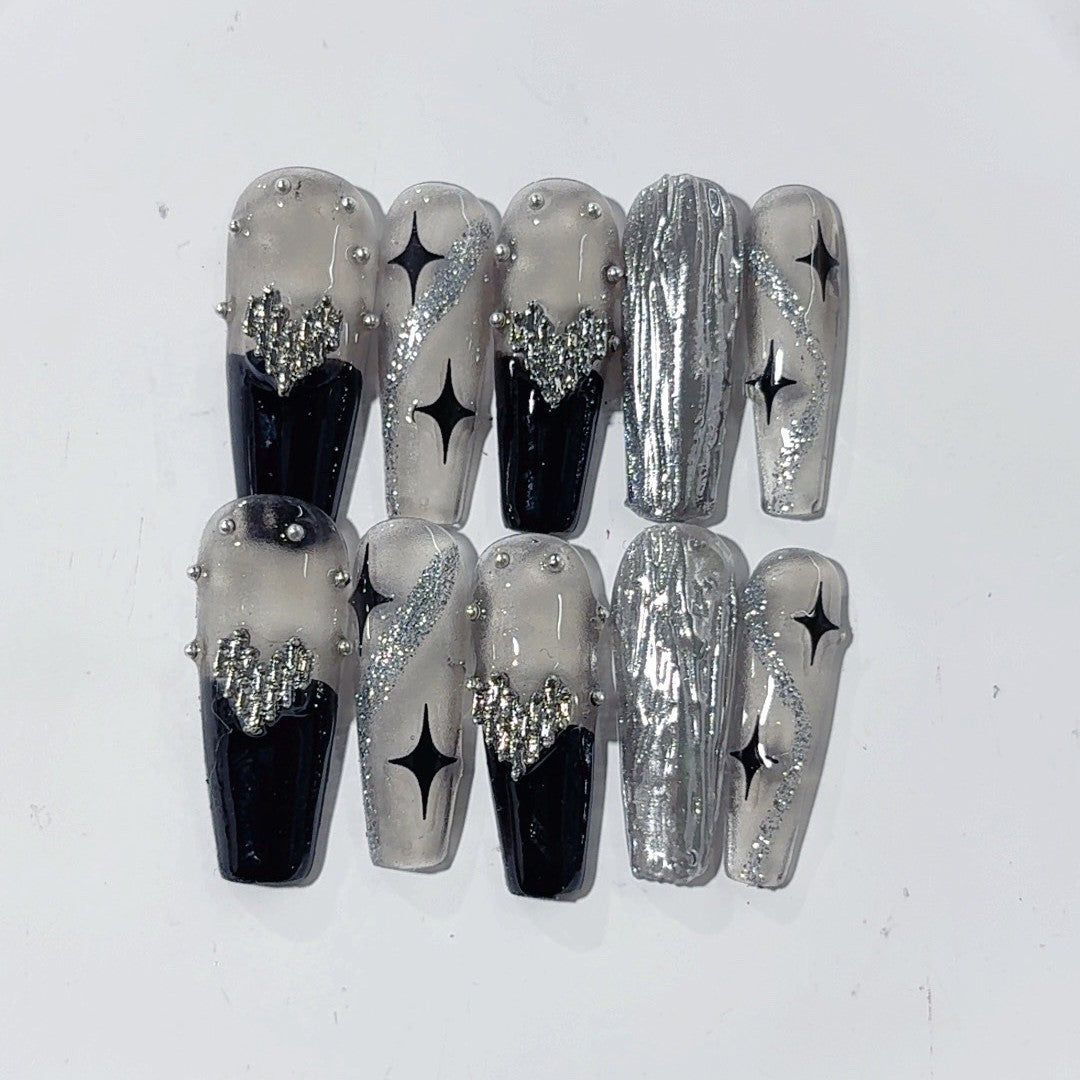 Gótico Noir: "Coroa Estrelada de Obsidiana" – Unhas Postiças Longas Almond Translúcidas e Pretas Metálicas Artesanais