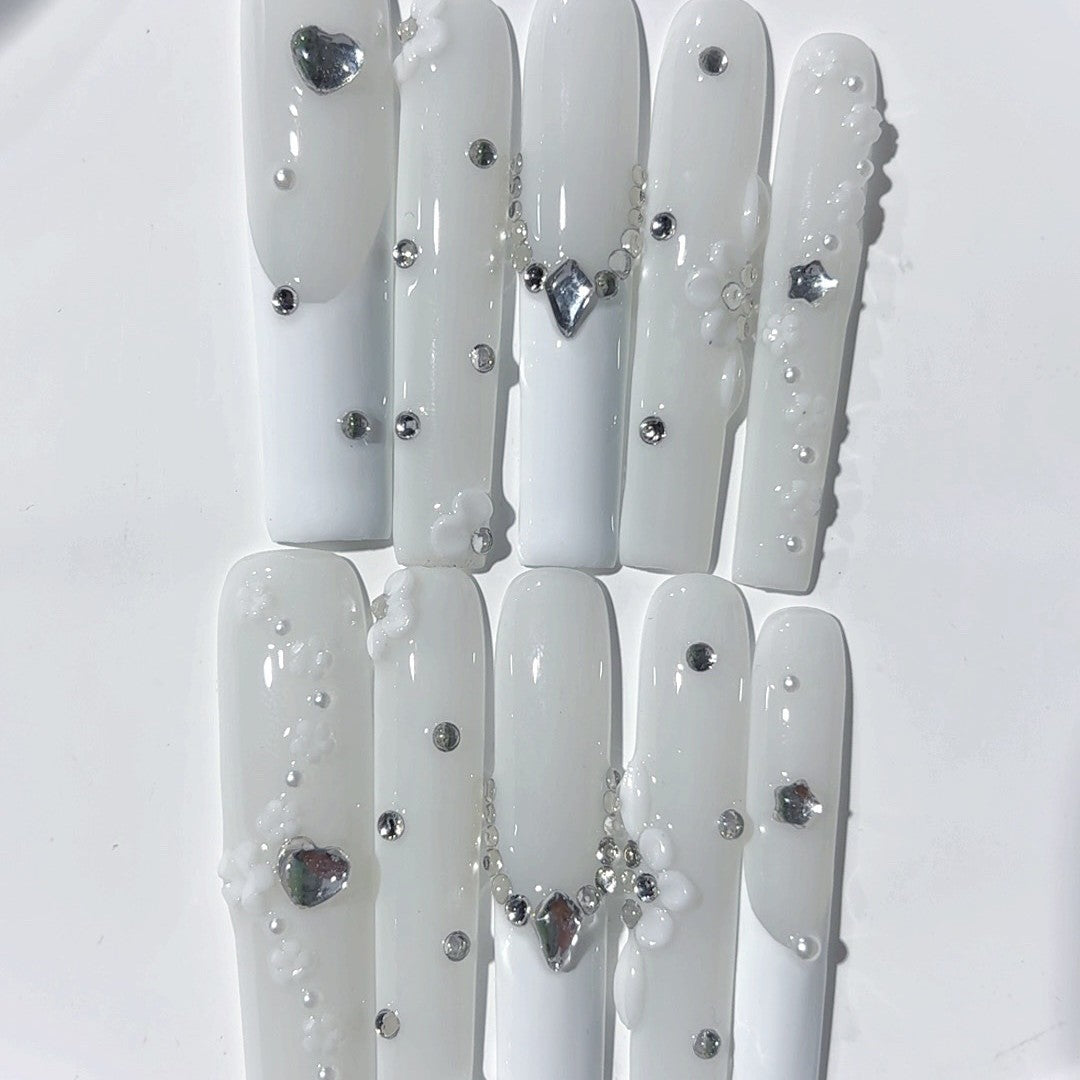 Milky White Crystal Minimal Press On Nail Set