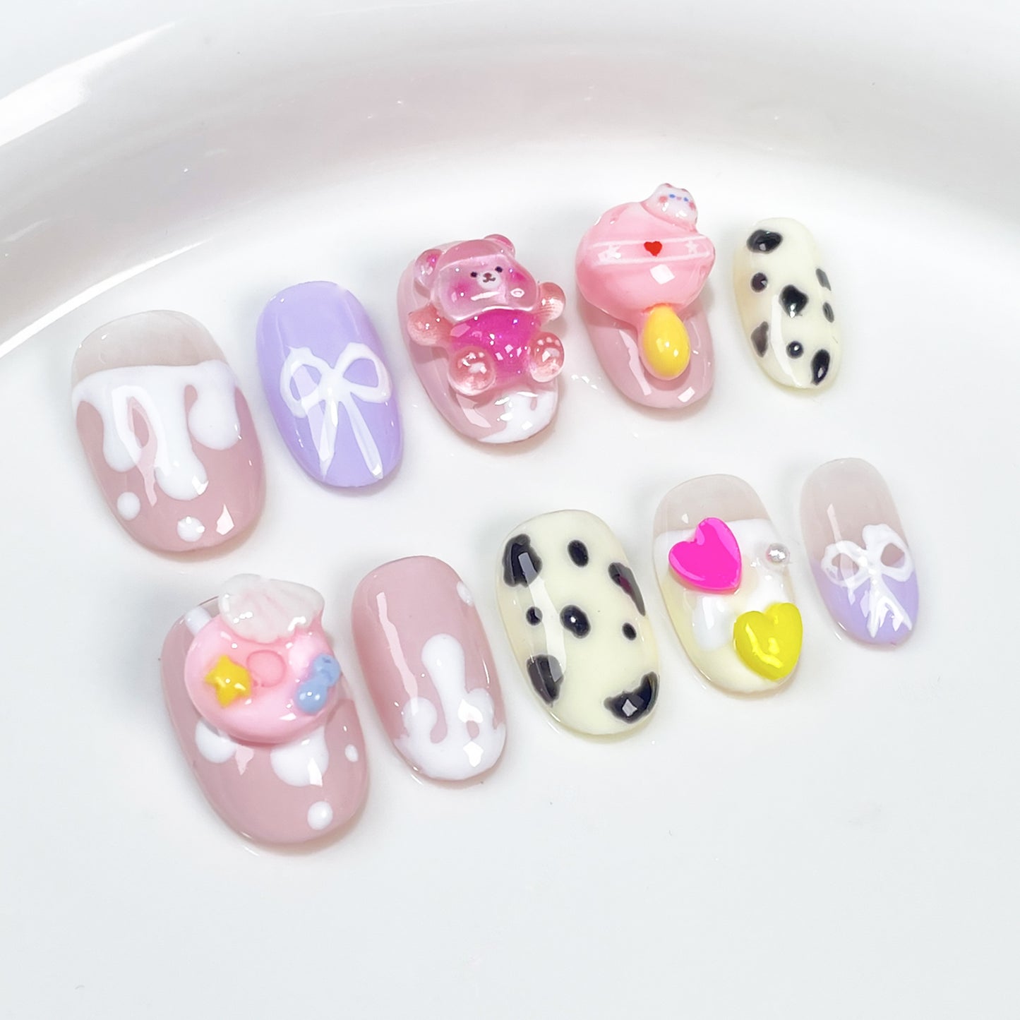 Handmade nail cream donut cute cow pattern sweet and white pure desire short nail art wear fake nails｜365nails