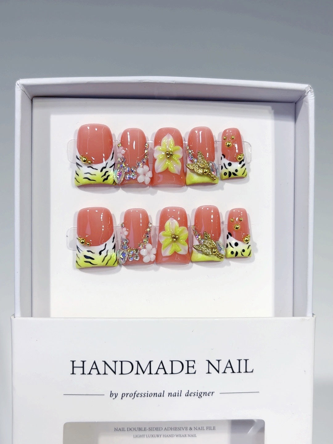 Wild Blossom: "Tiger & Flower Fantasy" – Square Press-On Nails