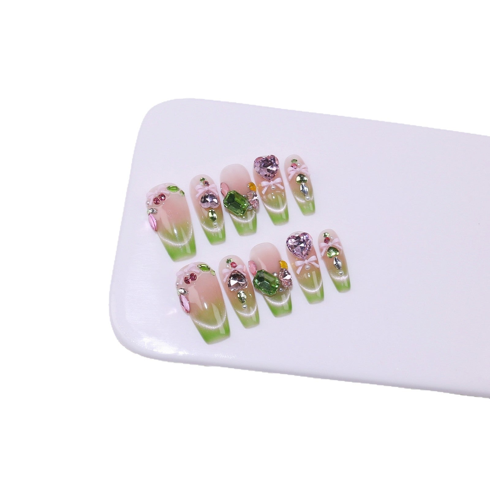 365nails-夢幻花園：「寶石蝴蝶結」 – 長款 杏仁形 手工製穿戴甲
