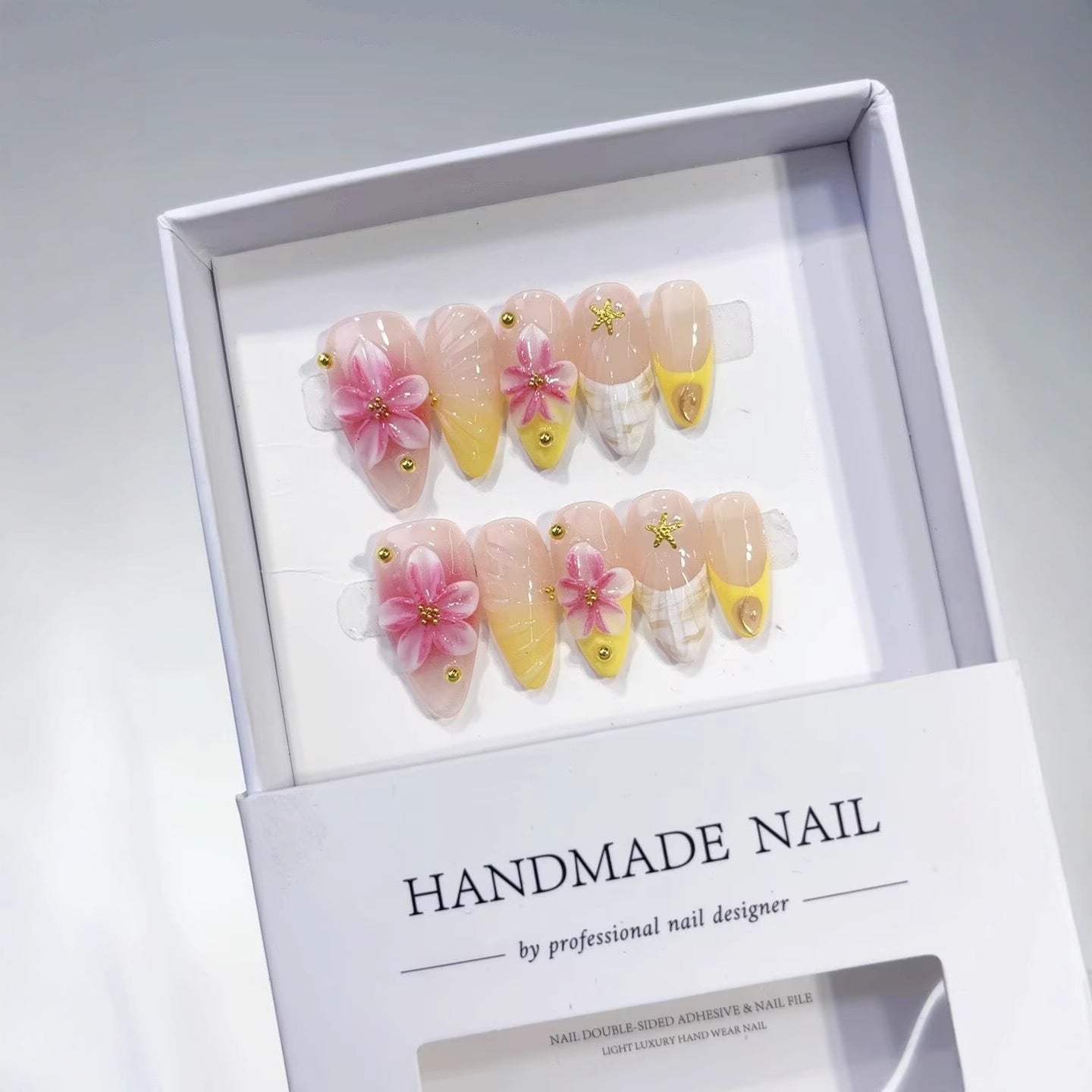 Tropical Bloom: "Brilho de Hibisco Rosa" – Unhas Postiças Artesanais Formato Amêndoa