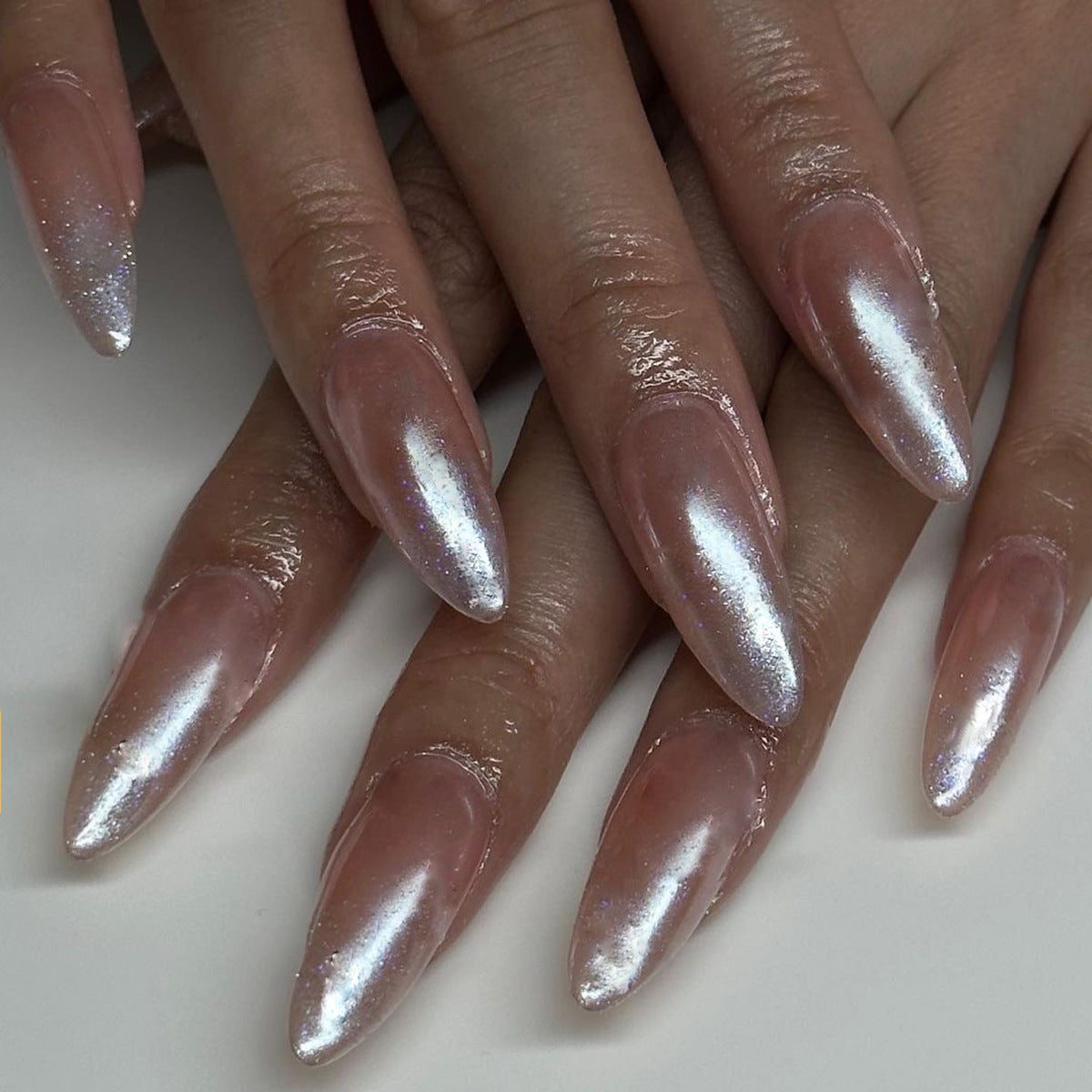 裸色雷射美甲｜長款杏仁形批發｜365nails