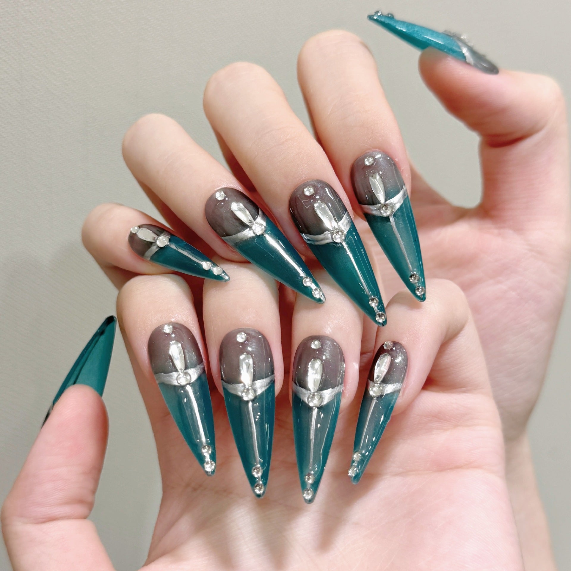 365nails: "Gilded Peacock" – Emerald French Tip Handmade Stiletto Nails