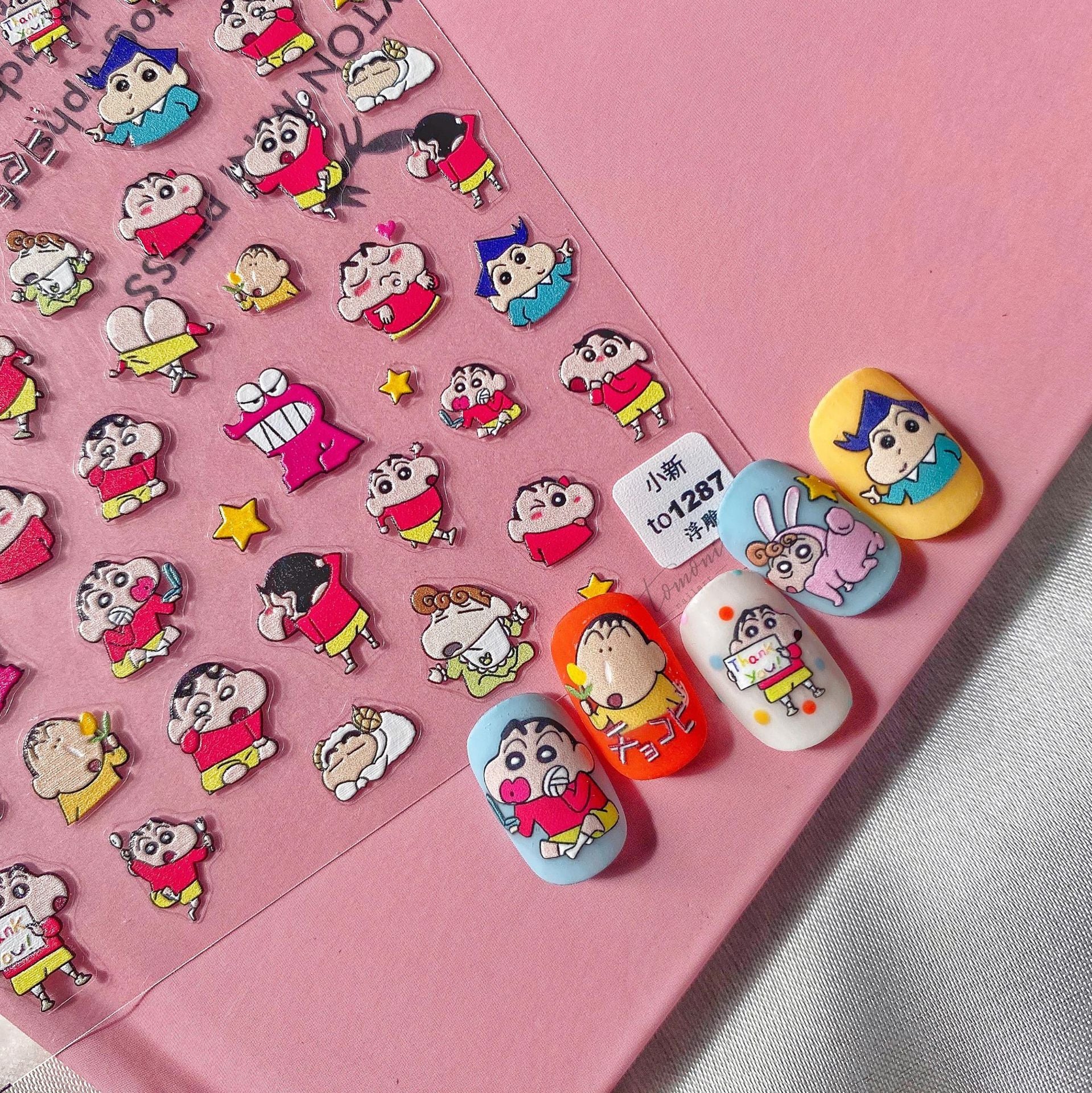 365nails: Crayon Shin-chan 귀여운 캐릭터 네일 스티커
