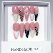 Léopard Blush : "Rose Floraison" – Ongles press-on fait main forme amande mi-long