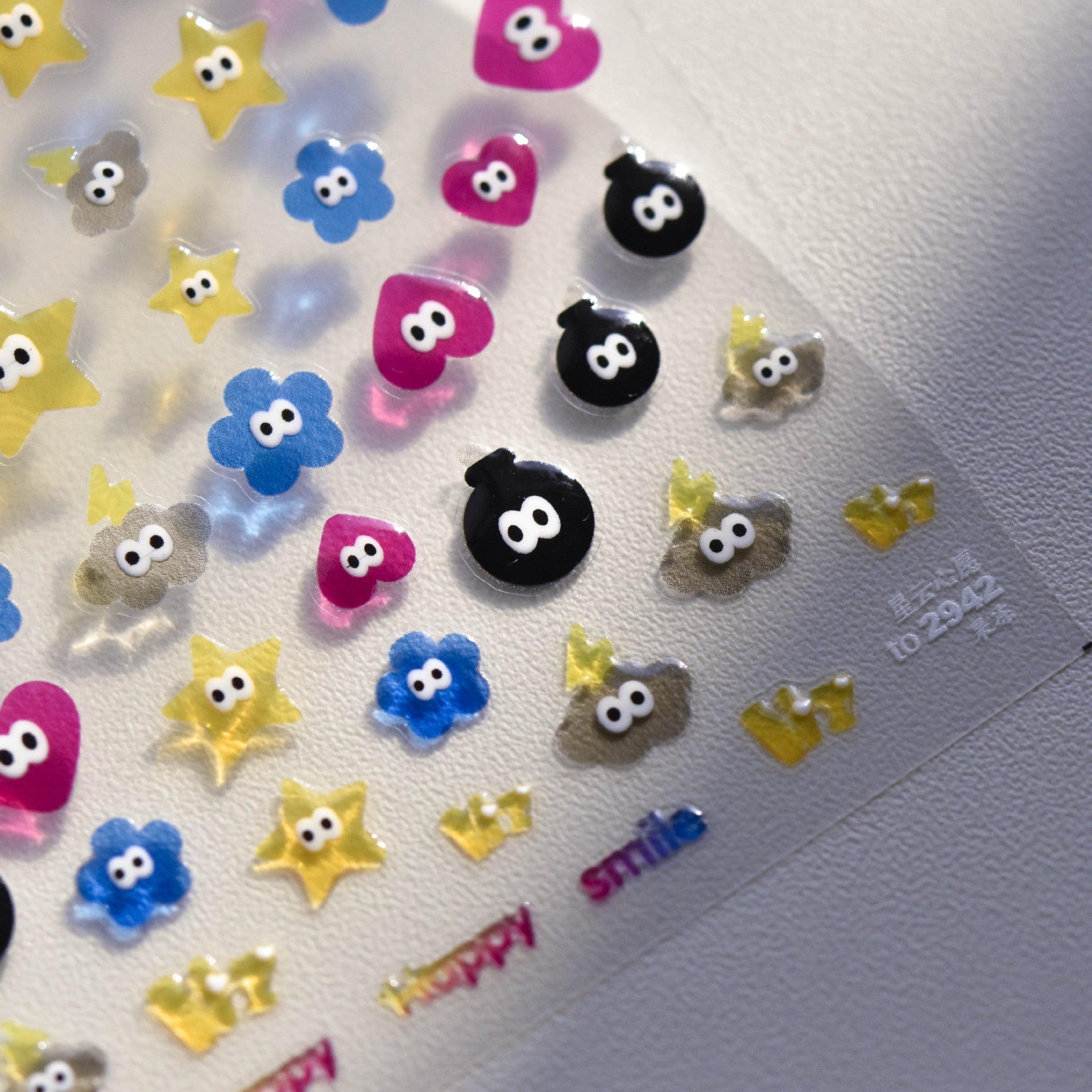 365nails: "petit monstre mignon" – Autocollants pour ongles