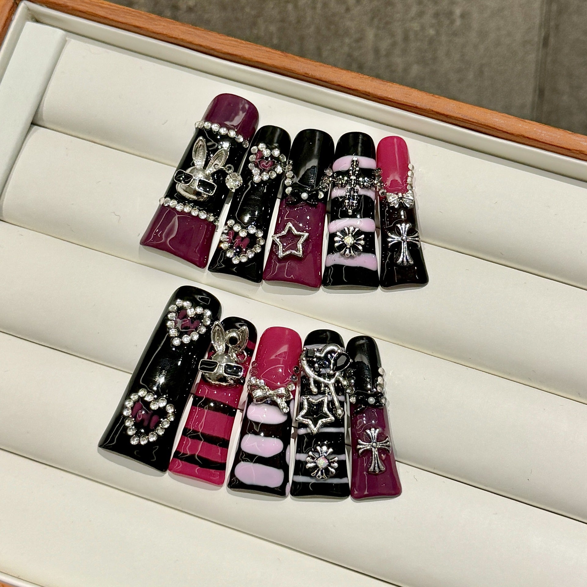 365nails: "Midnight Gothic" – 3D Rhinestone Handmade Coffin Nails