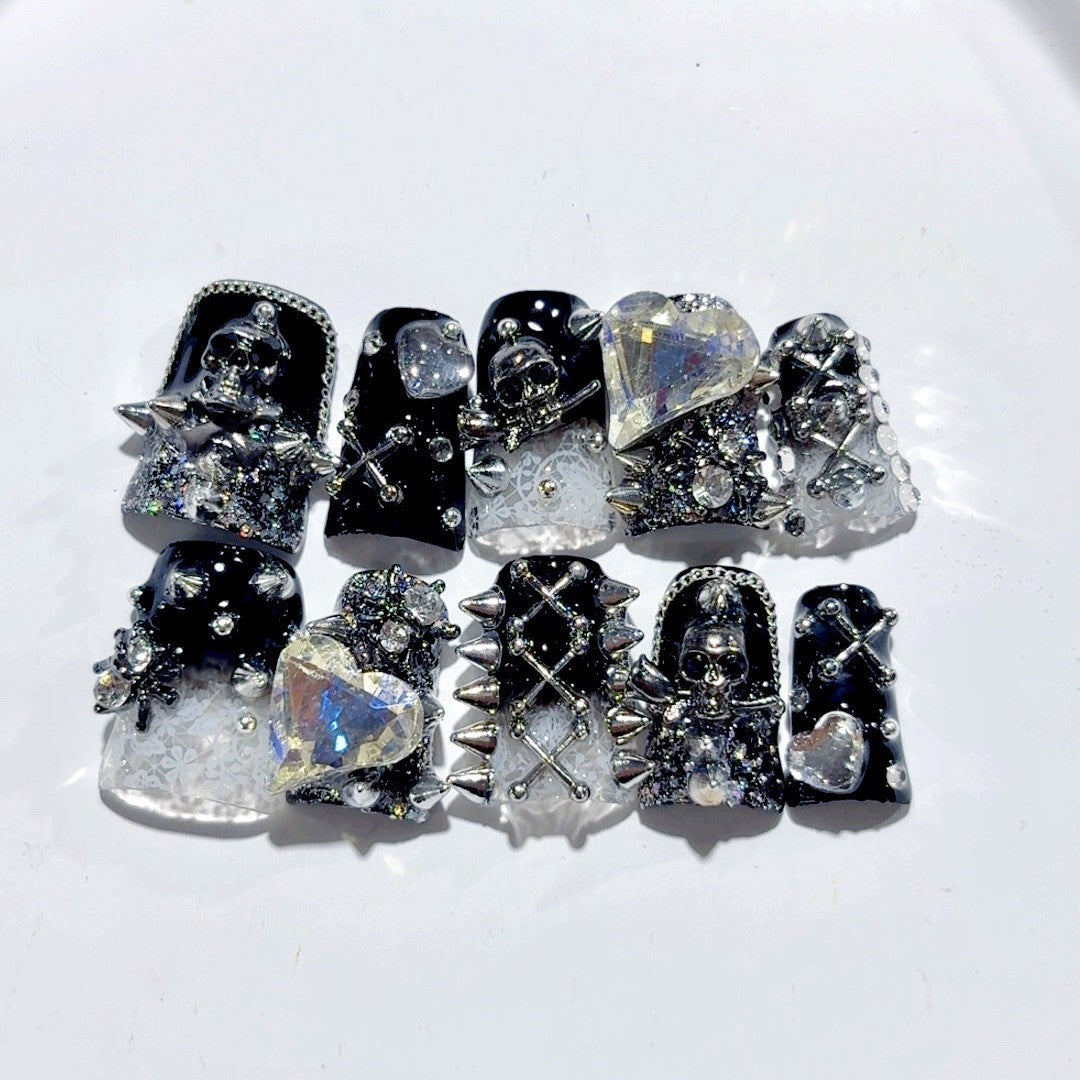 Dark Rebel: "Gothic Skull Rebel" – Square Press-On Nails