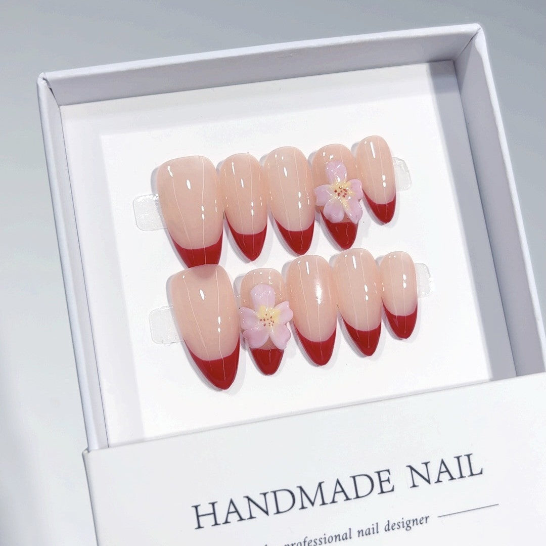 Flor de Cerejeira Francesa: "Flor Vermelha Nude" – Unhas Postiças Artesanais Curtas Quadradas