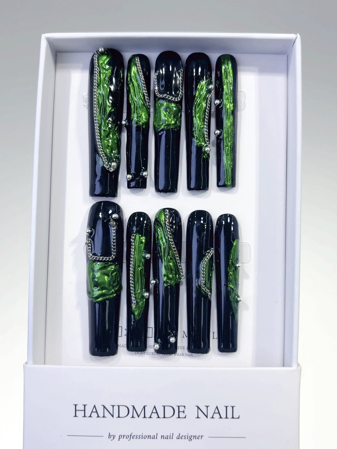 Emerald Envy: "Venom Vein" – Extra Long Square Press-On Nails