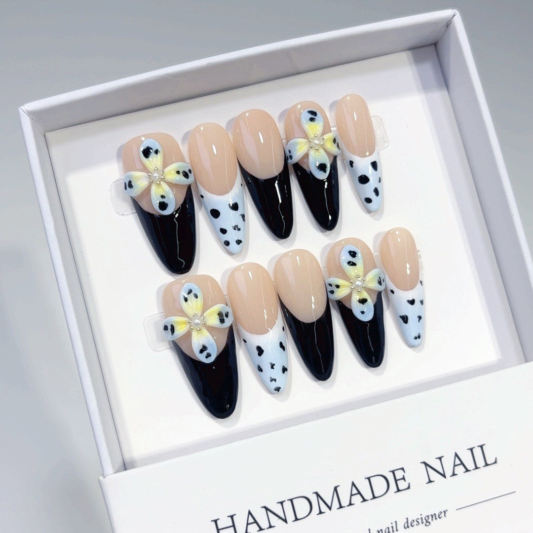 Wild Leopard Series: "Daisy Leopard" – Almond Handmade Press-on Nails