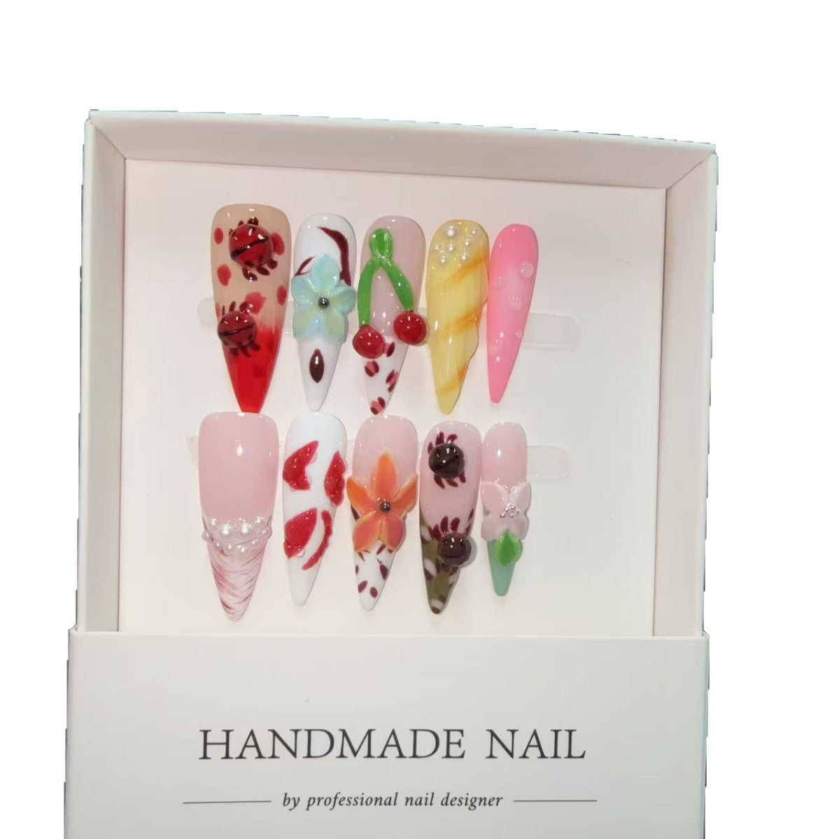 365nails: "Mocha Frost" – ongles press-on forme coffin 3D, motifs floraux, faits main