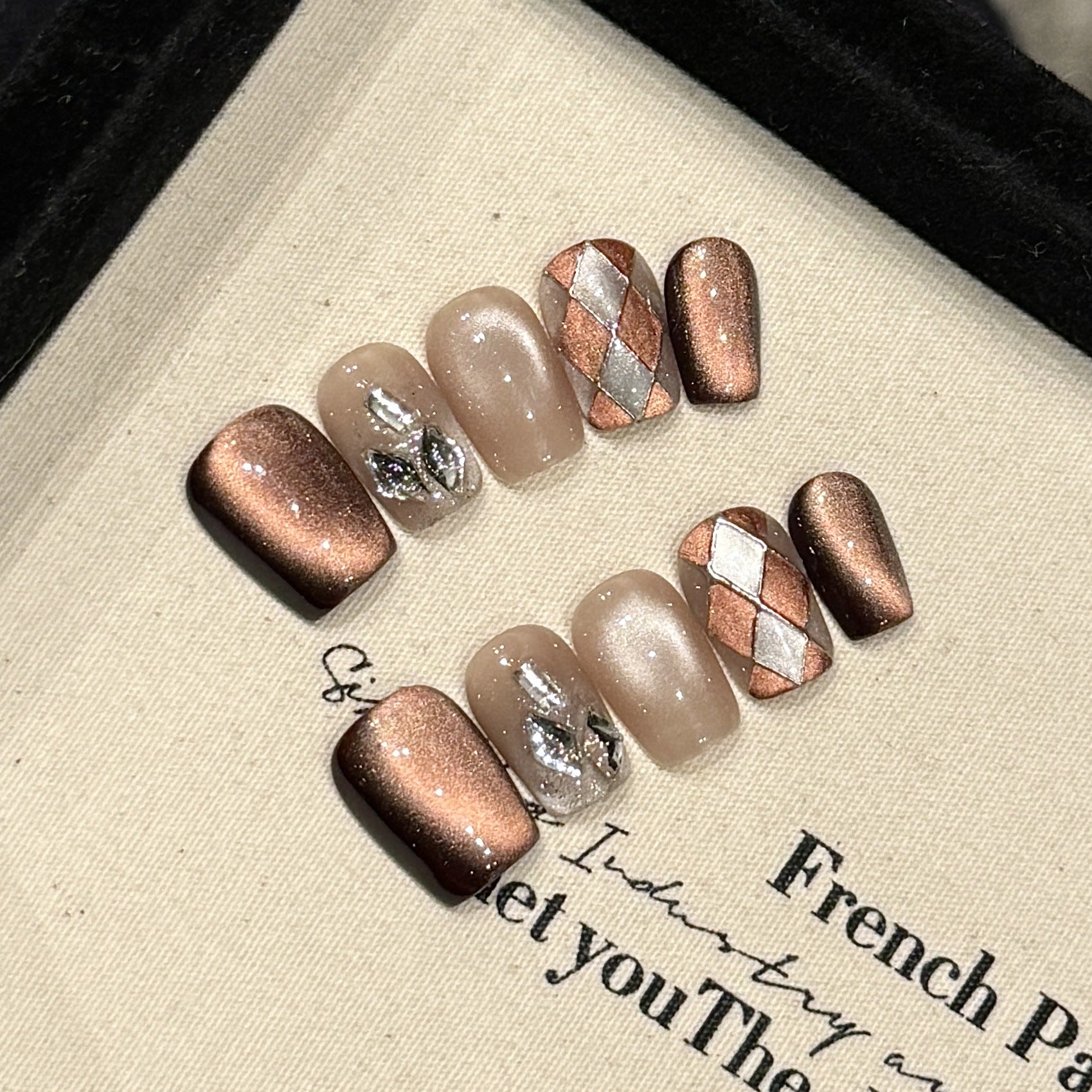 365nails: "Copper Chic" – Metallic Cat-Eye & Argyle Print Handmade Short Square Nails
