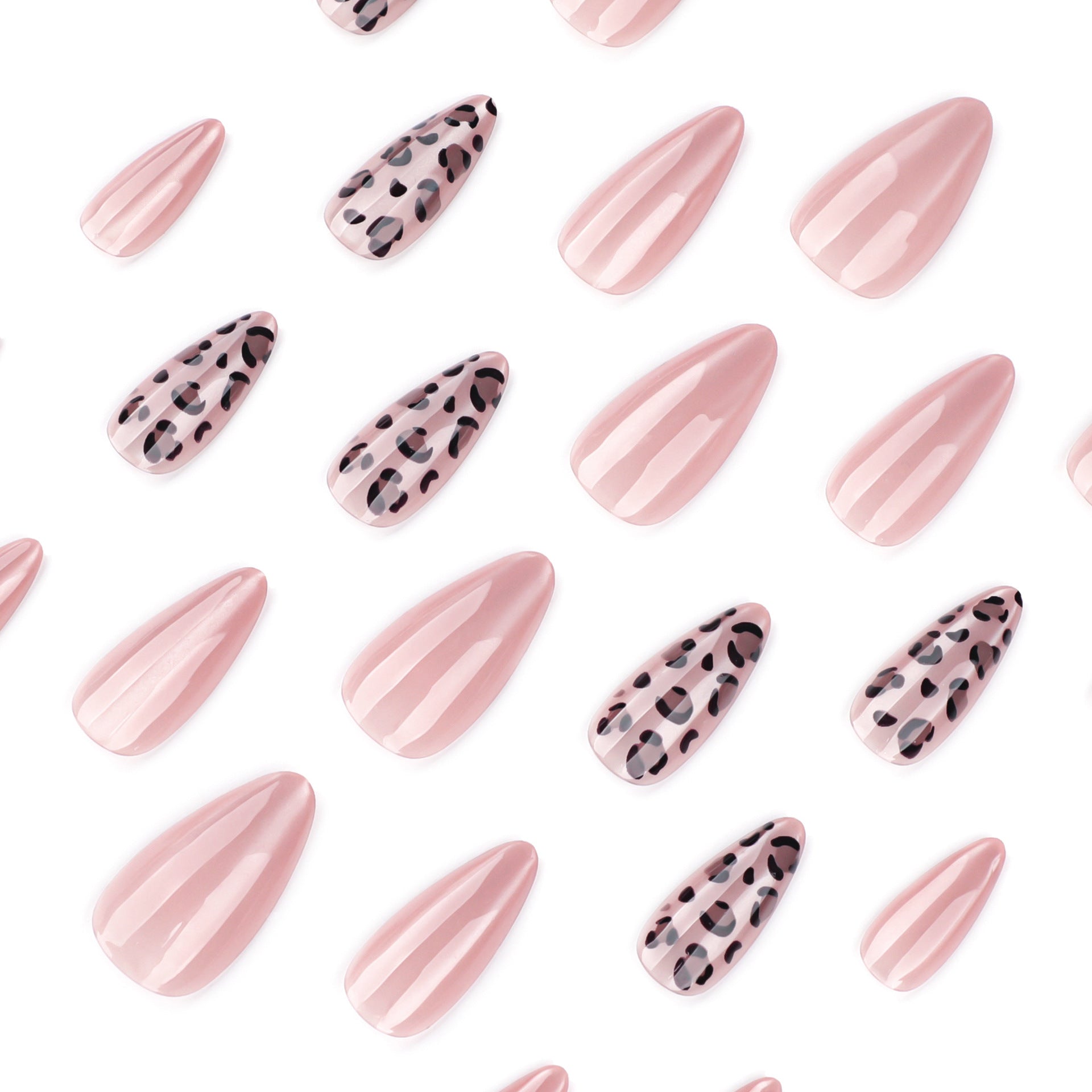 Leopard print cat eye wearing nails short almond nails manicure finger