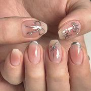 Conjunto de unhas postiças rosa nude com laço prateado