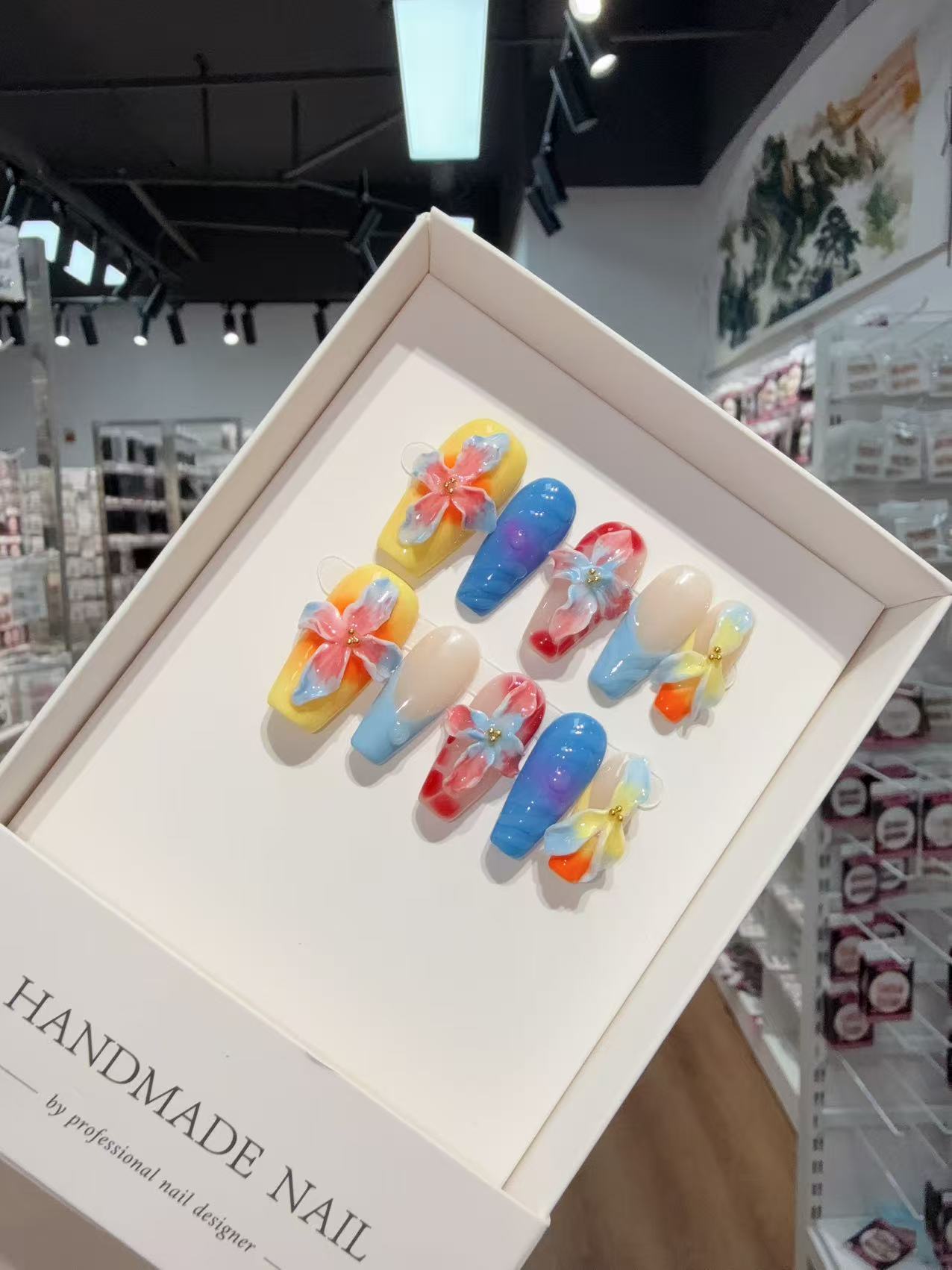 365nails: "Floraison tropicale" – Ongles forme coffin fait main avec fleurs 3D