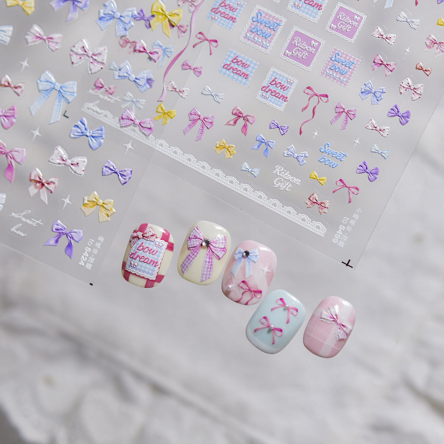 365nails: 粉彩格紋蝴蝶結美甲貼紙