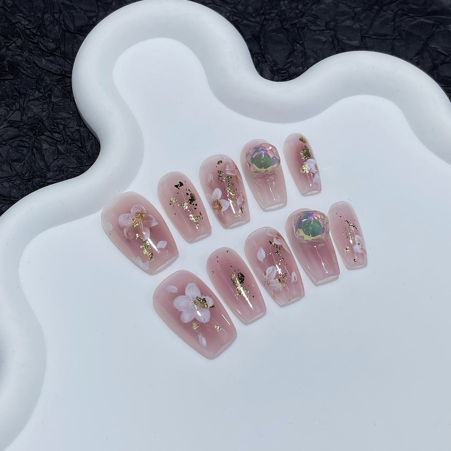 Uñas postizas con diseño de flores pequeñas pintadas a mano, hechas a mano, con un suave rubor, cortas y fáciles de usar, con pegatinas para uñas pequeñas y frescas | 365nails