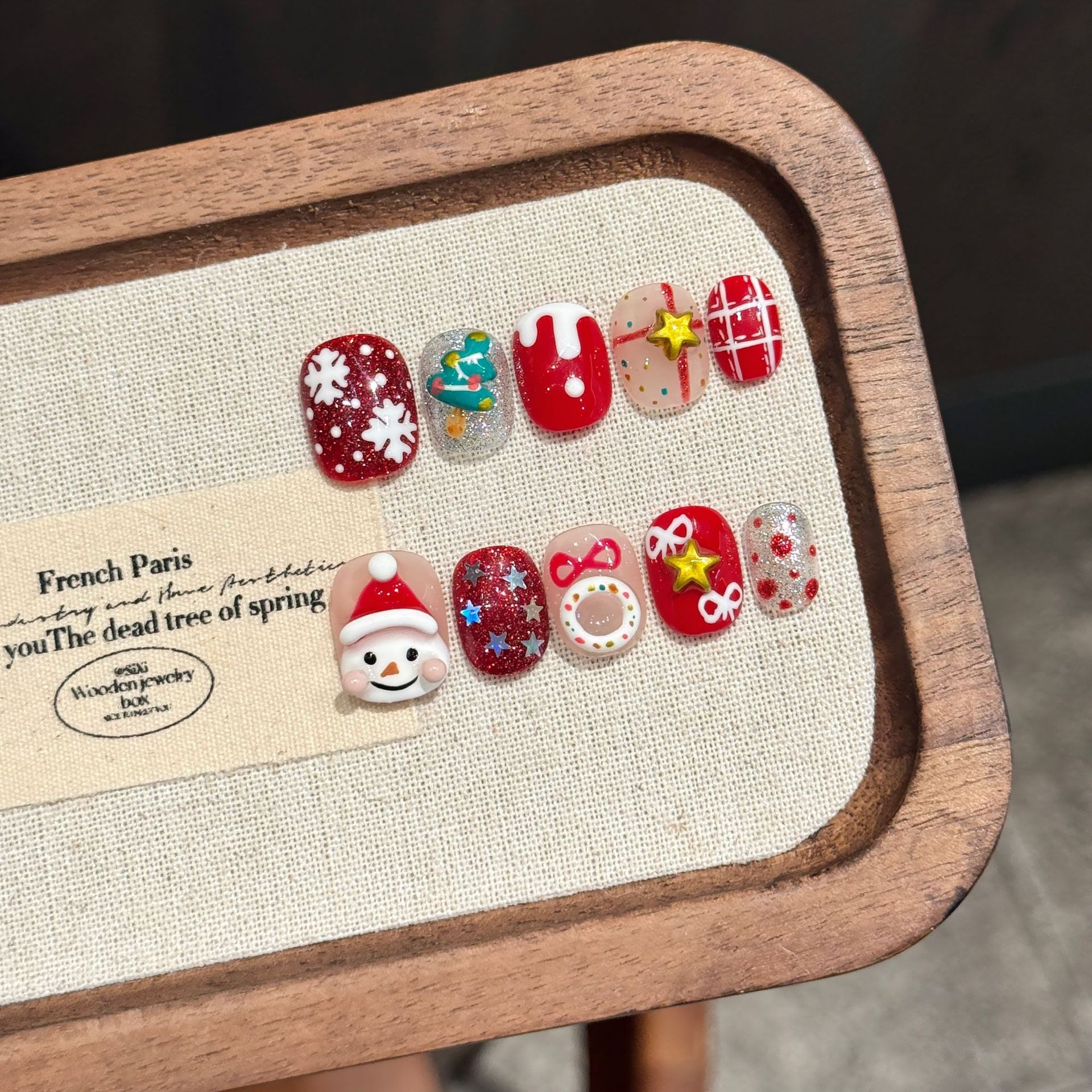 Festive Red Christmas Cute Winter Nails