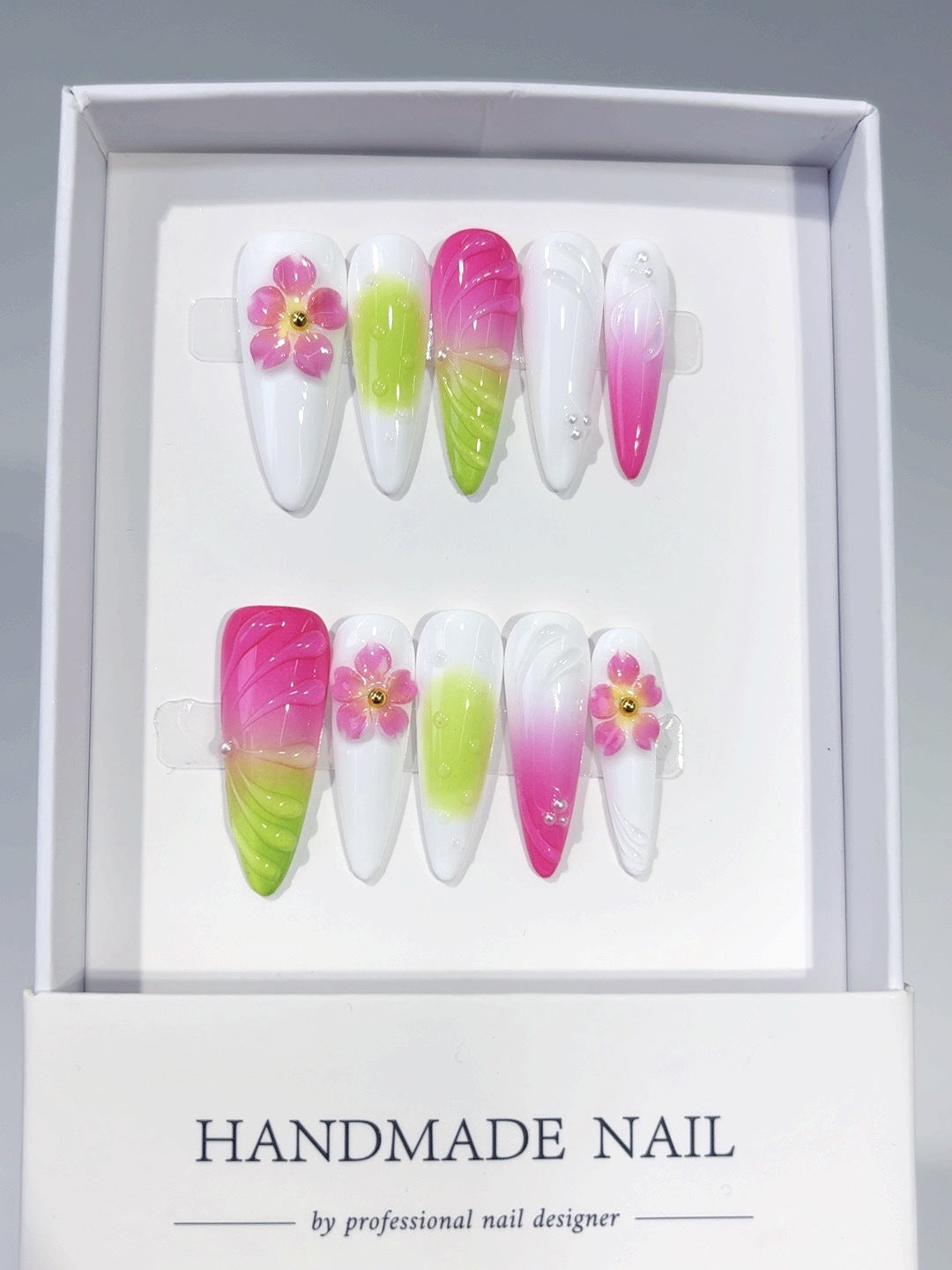 Flores Tropicais: "Neon Blossom" – Unhas Postiças Longas Almond