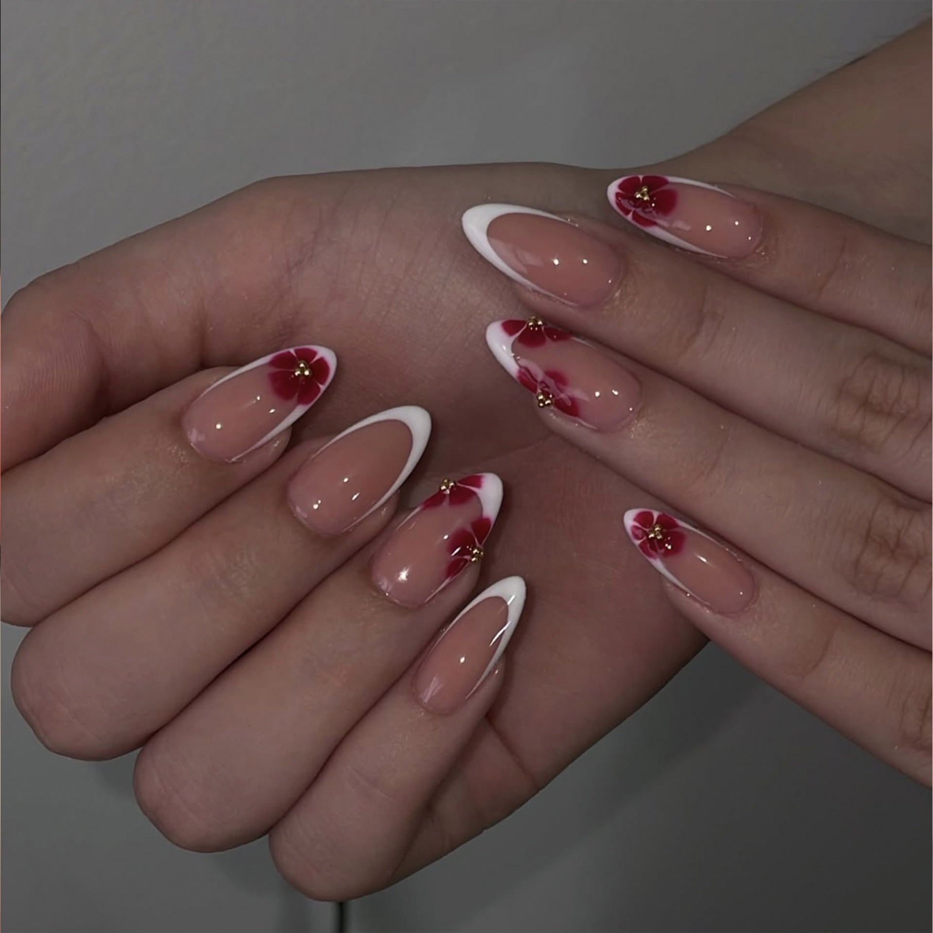 365nails: "Red Floral French Oval" – Romantic Press-on Nails