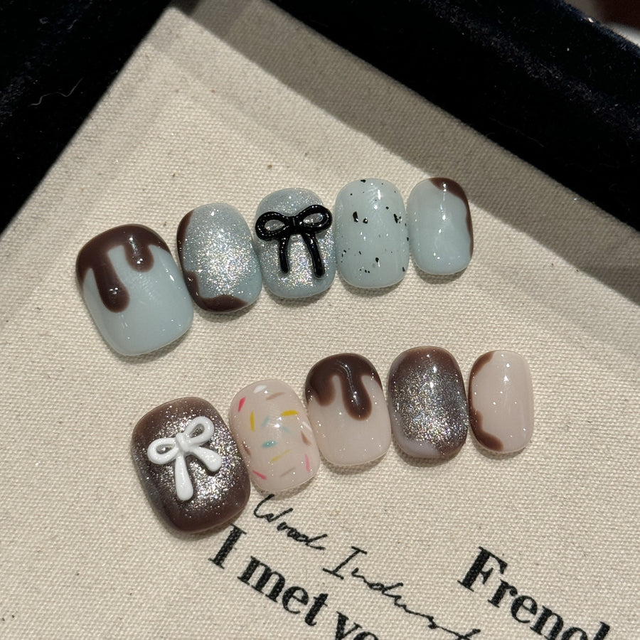 365nails: "Cocoa Bow" – 3D Bow & Chocolate Drip Handmade Short Nails
